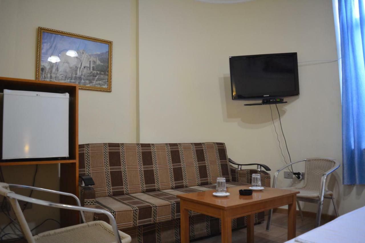 Hotel Republika Tiran Dış mekan fotoğraf